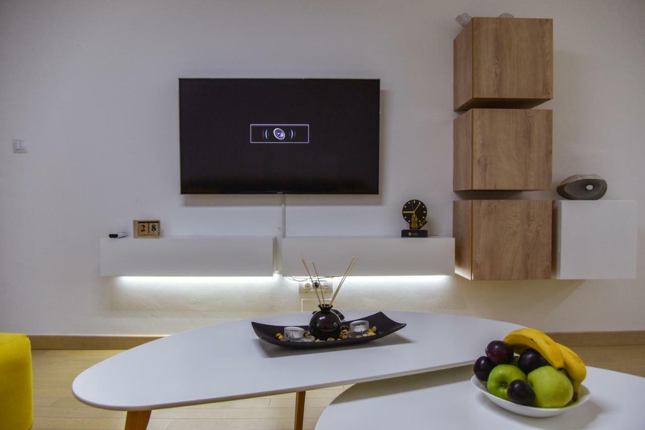 Lux Apartment Flatiron Skopje Buitenkant foto