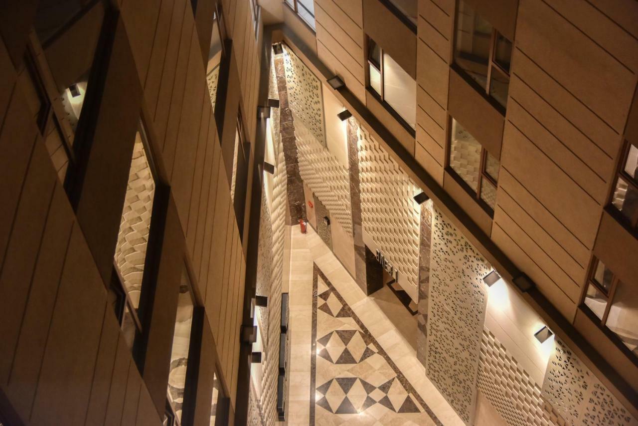 Lux Apartment Flatiron Skopje Buitenkant foto