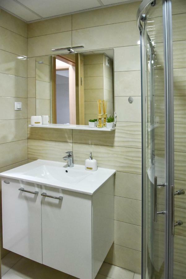 Lux Apartment Flatiron Skopje Buitenkant foto
