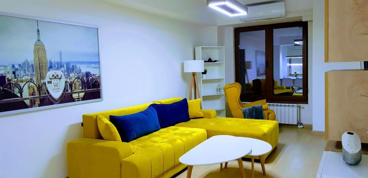 Lux Apartment Flatiron Skopje Buitenkant foto